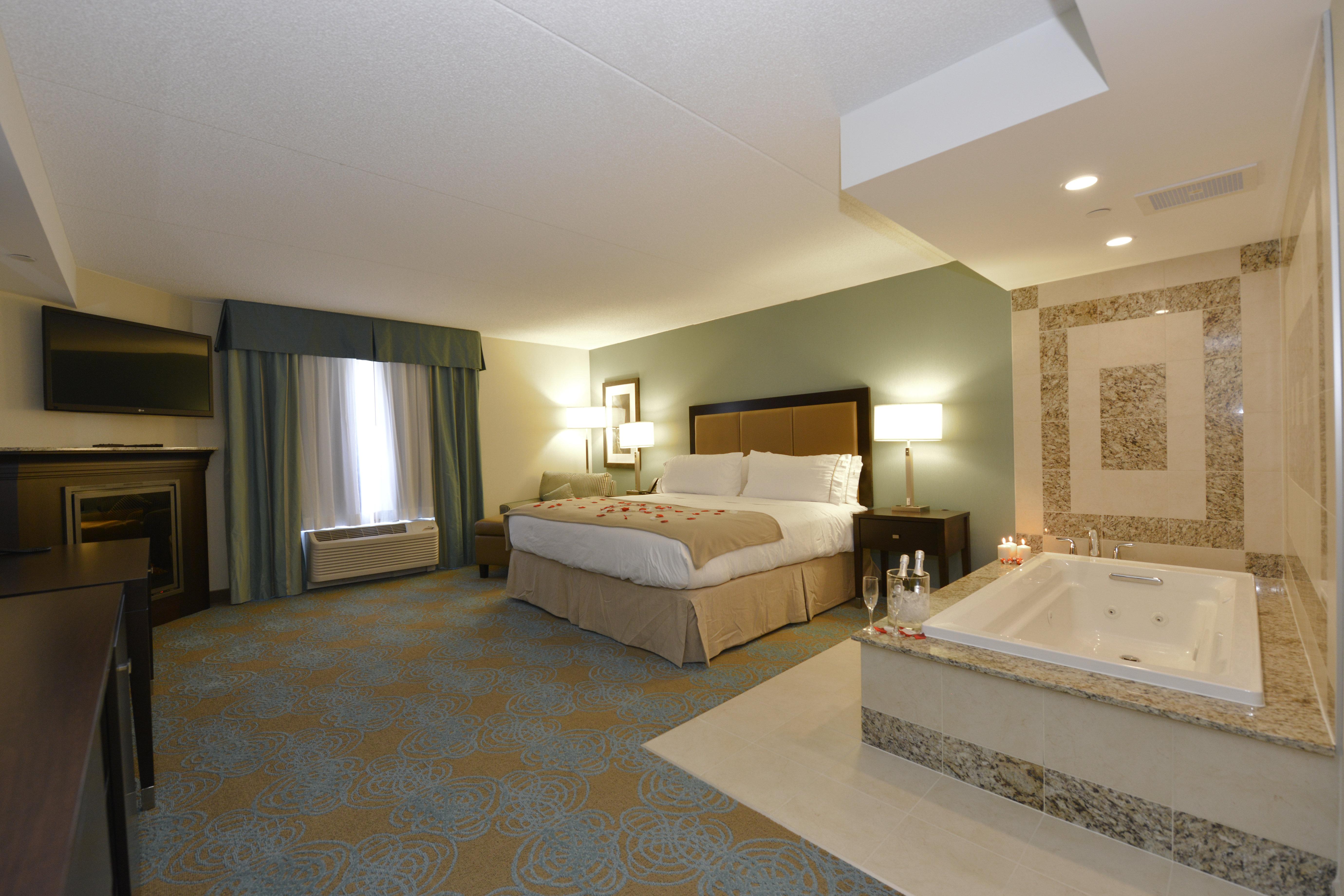 Holiday Inn Express Hotel & Suites Waterloo - St. Jacobs Area By Ihg מראה חיצוני תמונה